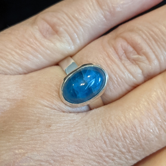 Natural Blue Apatite, 925 Silver Ring, Size 6.5 - Picture 8 of 8